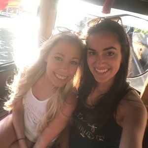 Meet your Posher, Corinne